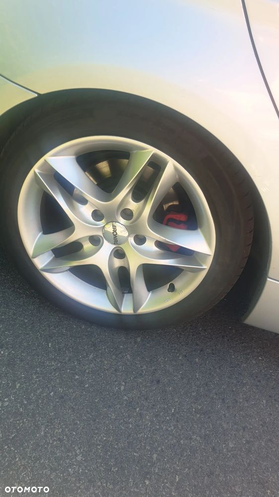 BMW Seria 3 320i - 5