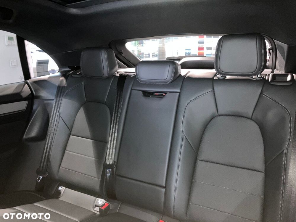 Porsche Macan - 29