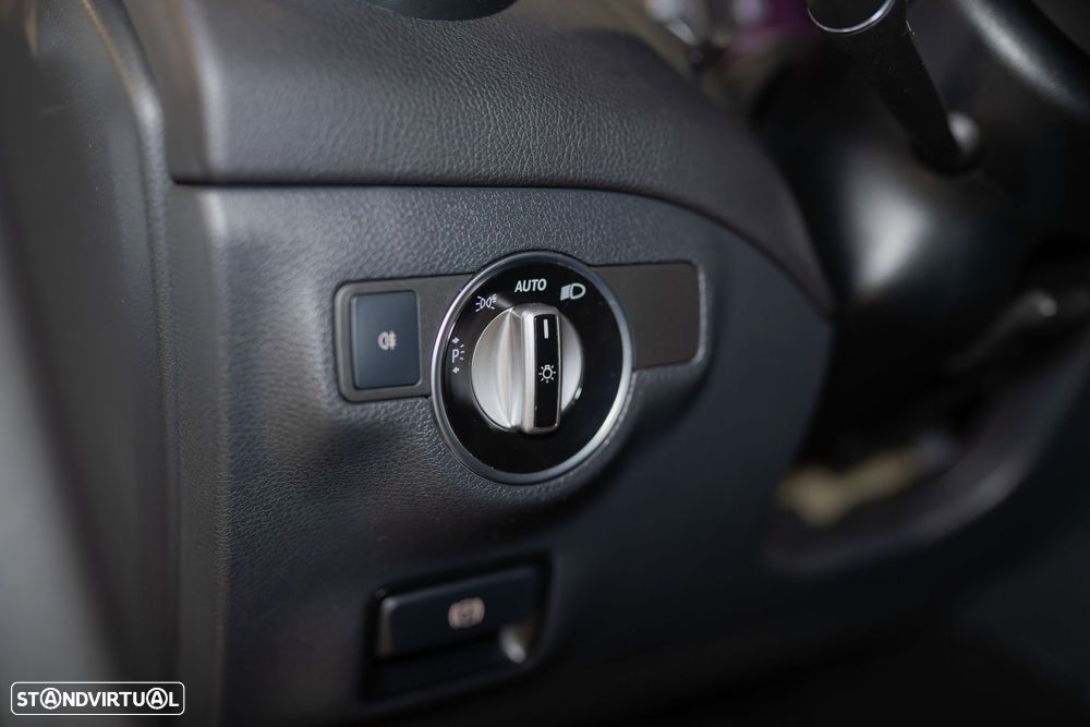 Mercedes-Benz GLA 200 - 13