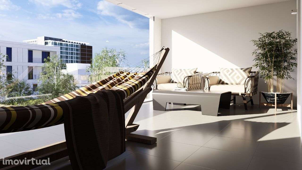 T2 Portimão Novo 2 frentes, varanda e terraço 2 lugares de garagem - Grande imagem: 5/48