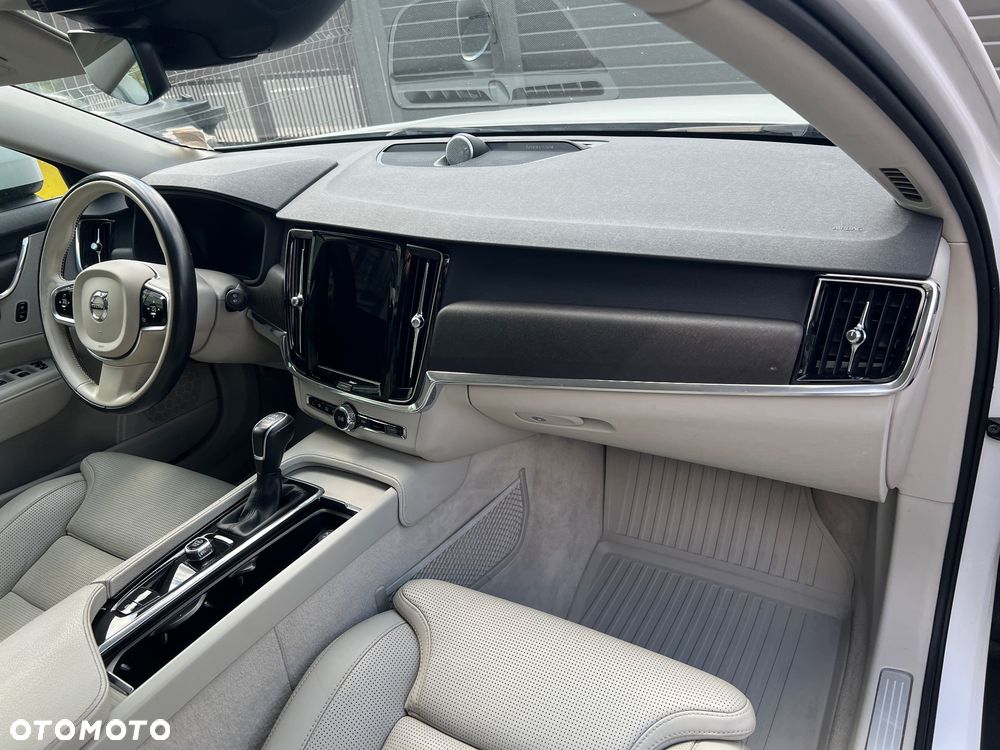 Volvo V90 Cross Country D4 AWD - 18