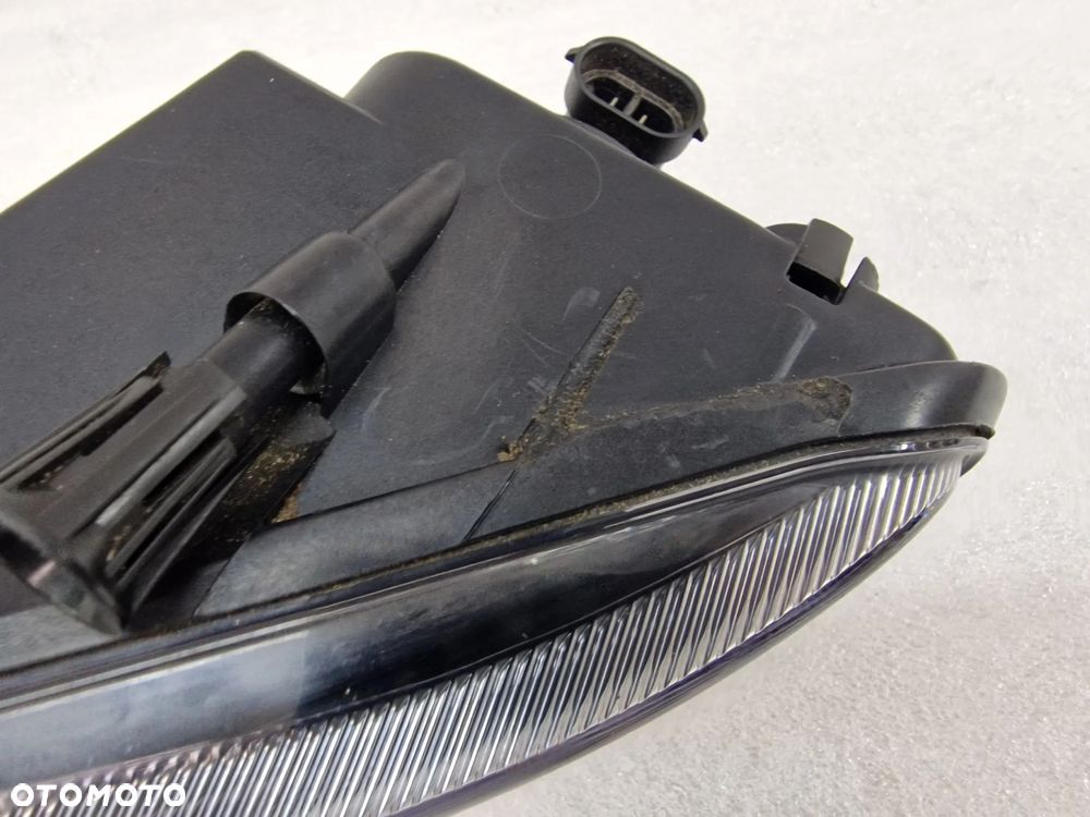 VW PASSAT B7 10- 3AA R-LINE PRAWY HALOGEN NA JEDNĄ ŻARÓWKĘ , NR AUKCJI H275 - 8