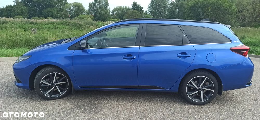 Toyota Auris 1.6 Selection - 7