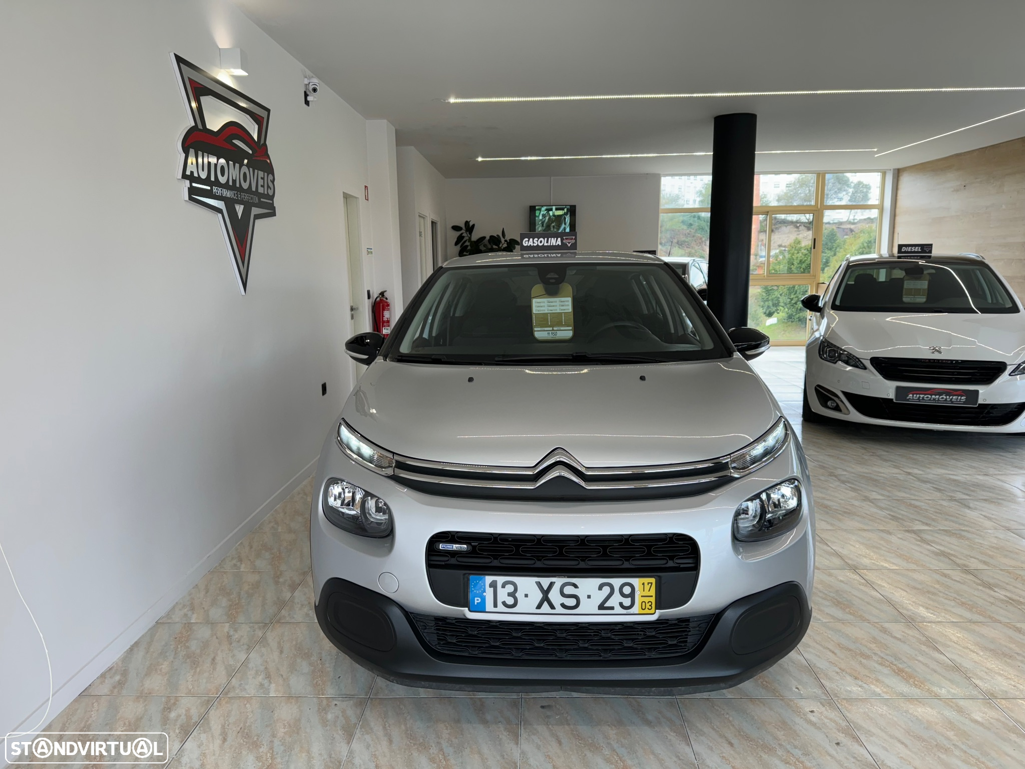 Citroën C3 1.2 PureTech Feel - 2