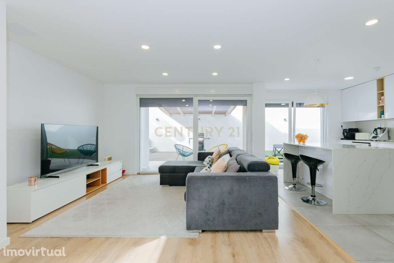 ☀️ Moradia T4 Moderna no Bairro de Tróia – Santa Iria - Grande imagem: 4/60