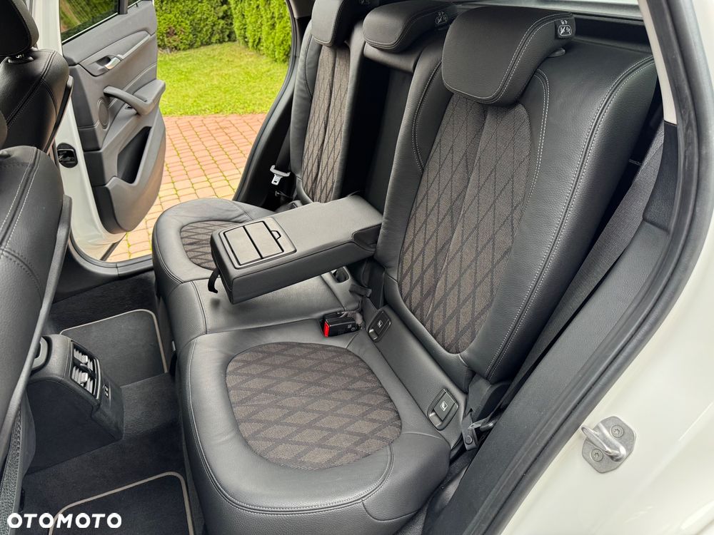 BMW X1 sDrive18d xLine - 20