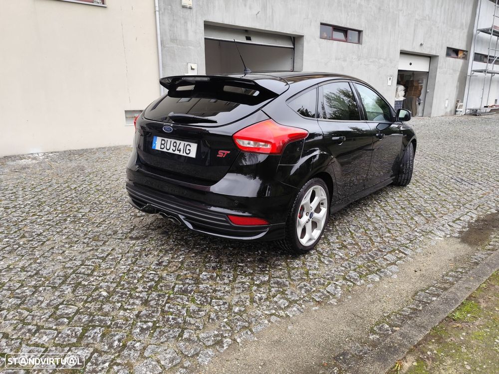 Ford Focus 2.0 TDCi ST-2 - 9