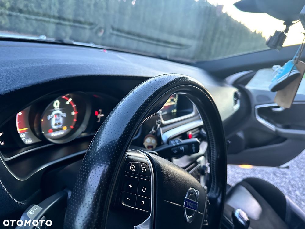 Volvo V40 D2 RDesign - 6