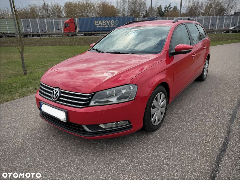 Volkswagen Passat 1.6 TDI DPF BlueMot Trendline - 2