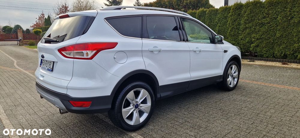 Ford Kuga 2.0 TDCi 4x2 Titanium - 4