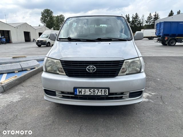 Toyota Hiace - 9