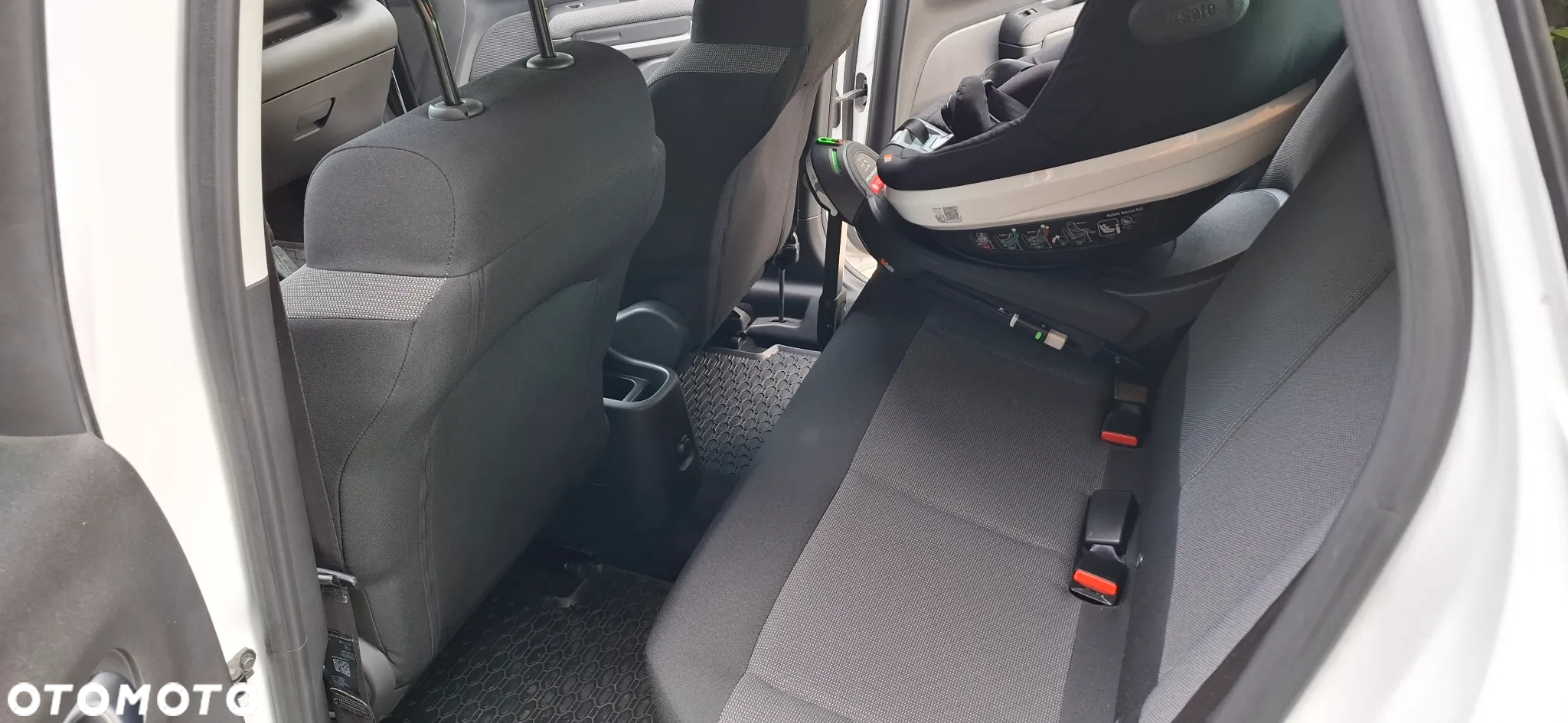 Citroën C3 Aircross 1.2 PureTech Feel - 4