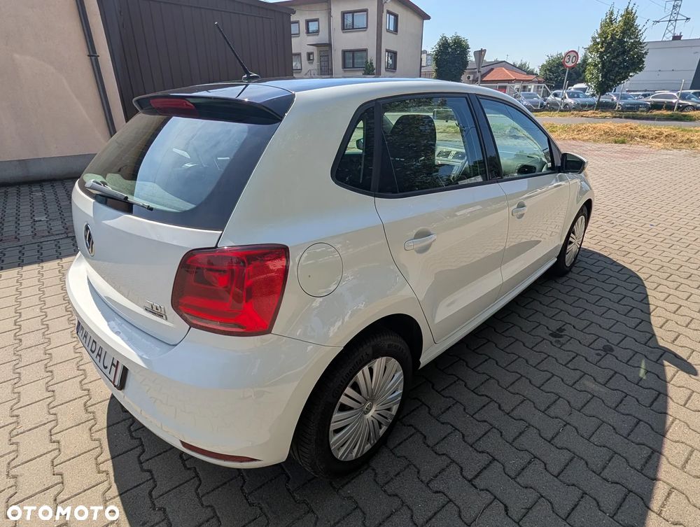 Volkswagen Polo 1.4 TDI (Blue Motion Technology) Comfortline - 9