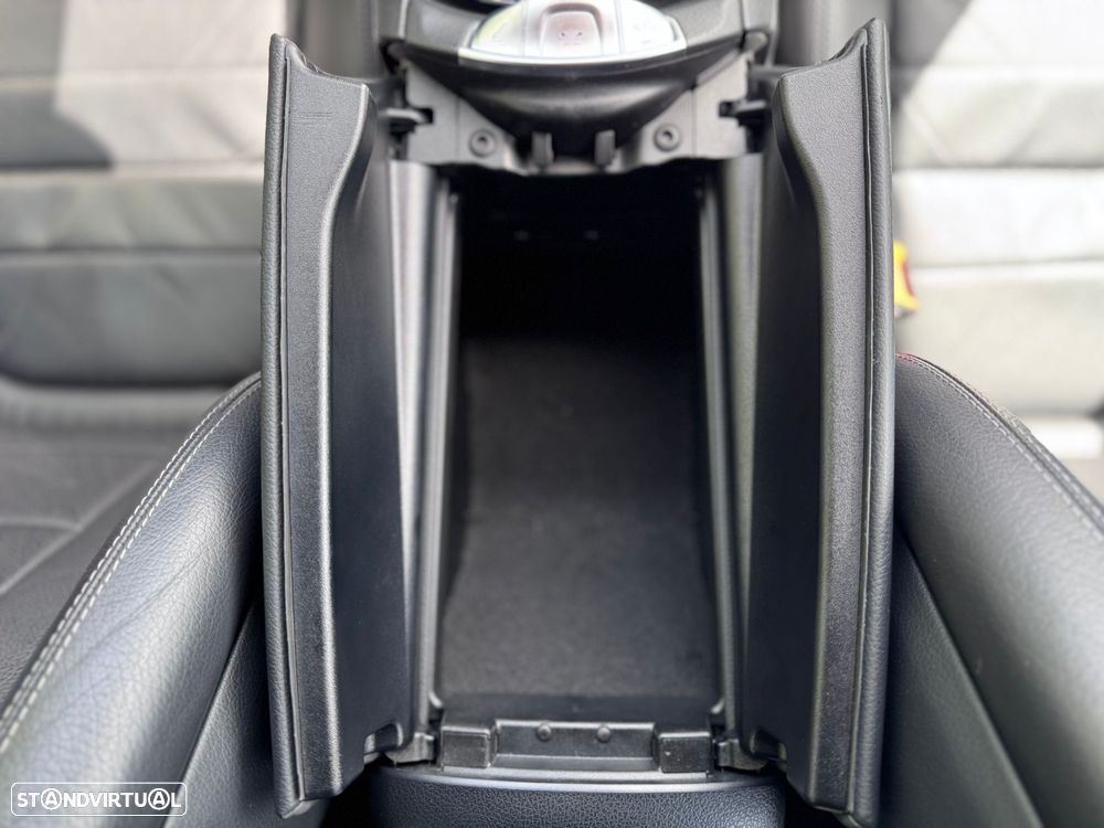 Mercedes-Benz E 220 d AMG Line - 23