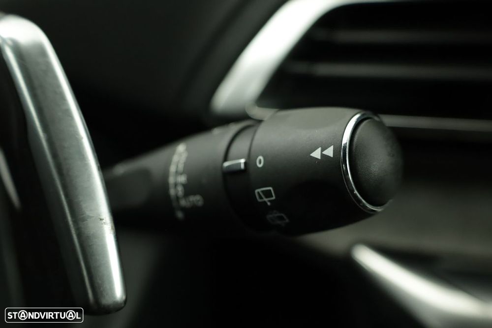 Peugeot 3008 1.2 PureTech GT EAT8 - 18