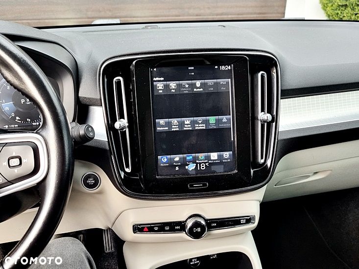 Volvo XC 40 D3 SCR Momentum Core - 33