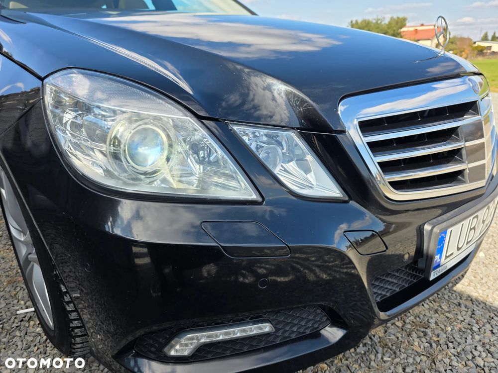 Mercedes-Benz Klasa E 250 CGI BlueEffICIENCY Avantgarde - 21