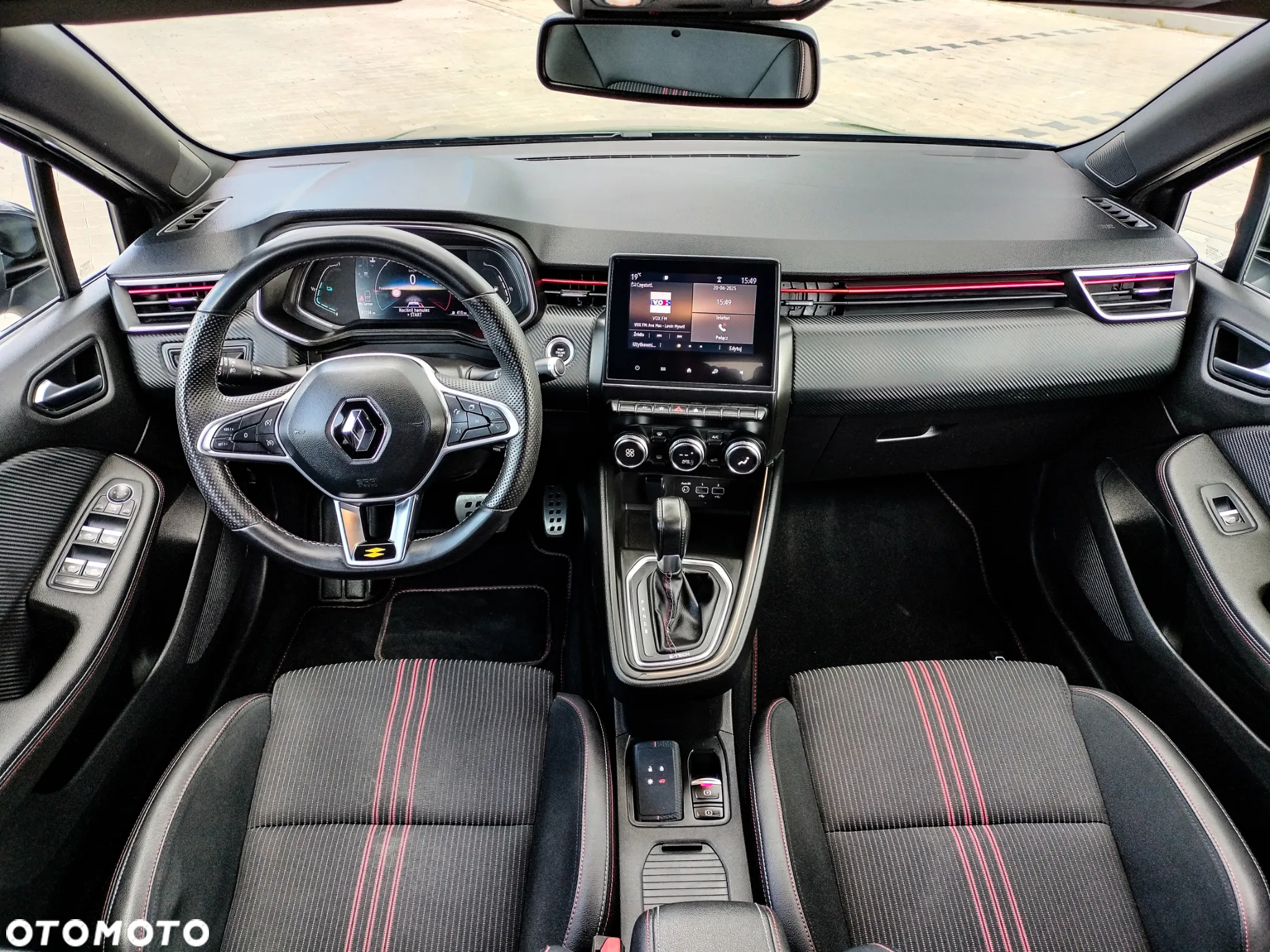 Renault Clio 1.6 E-TECH R.S Line - 17