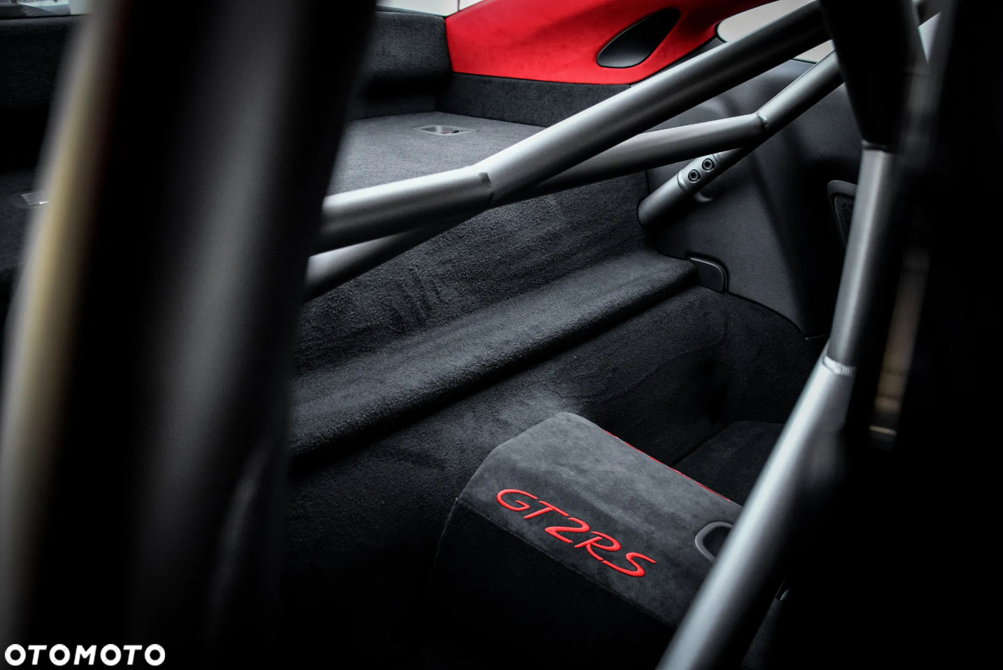 Porsche 911 GT2 RS - 33