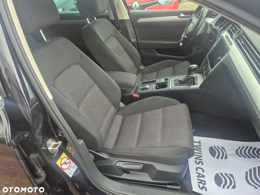 Volkswagen Passat 2.0 TDI BMT Comfortline DSG7 - 14