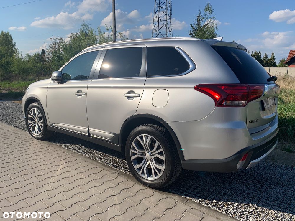 Mitsubishi Outlander - 31