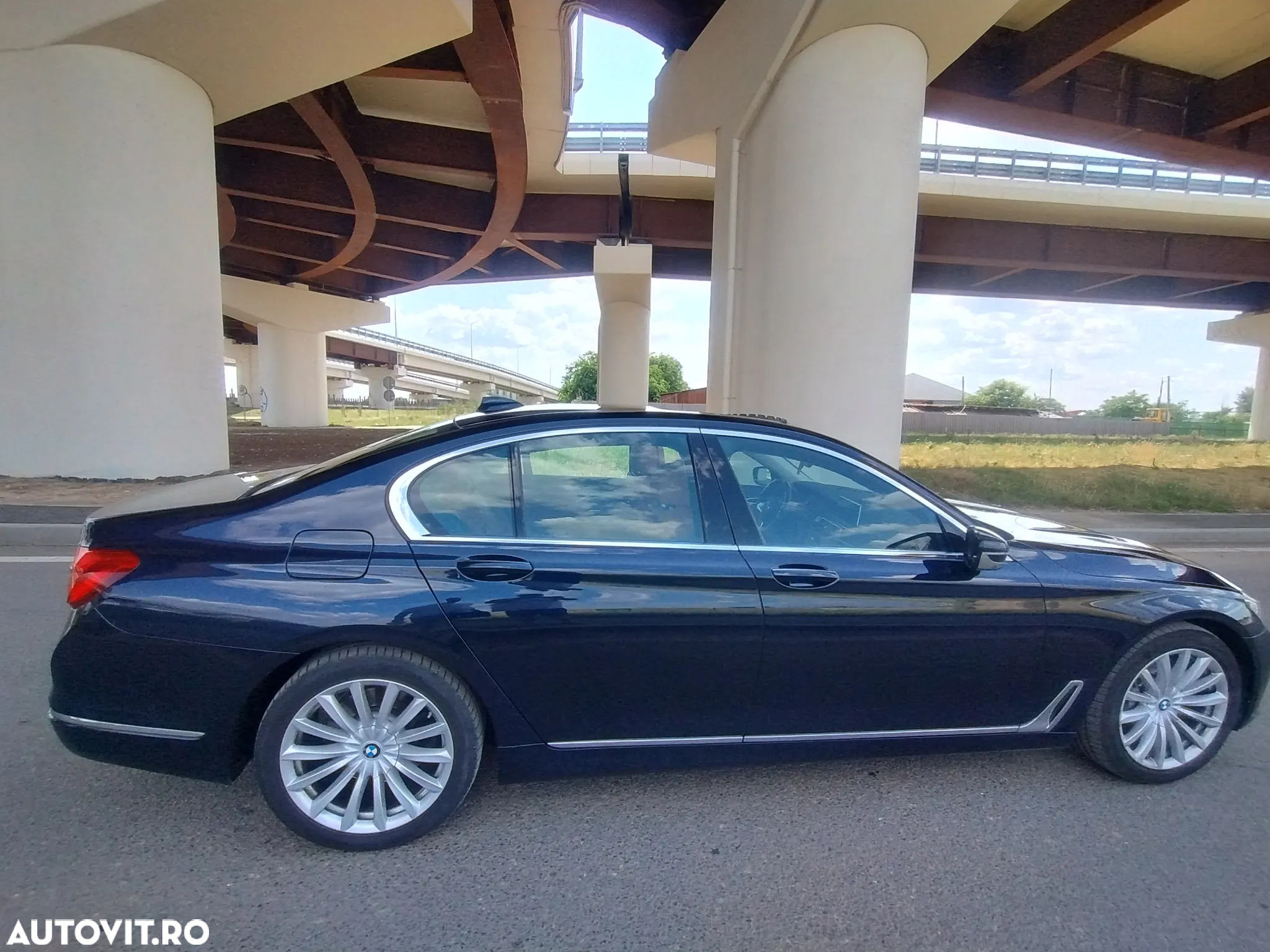 BMW Seria 7 730d - 4