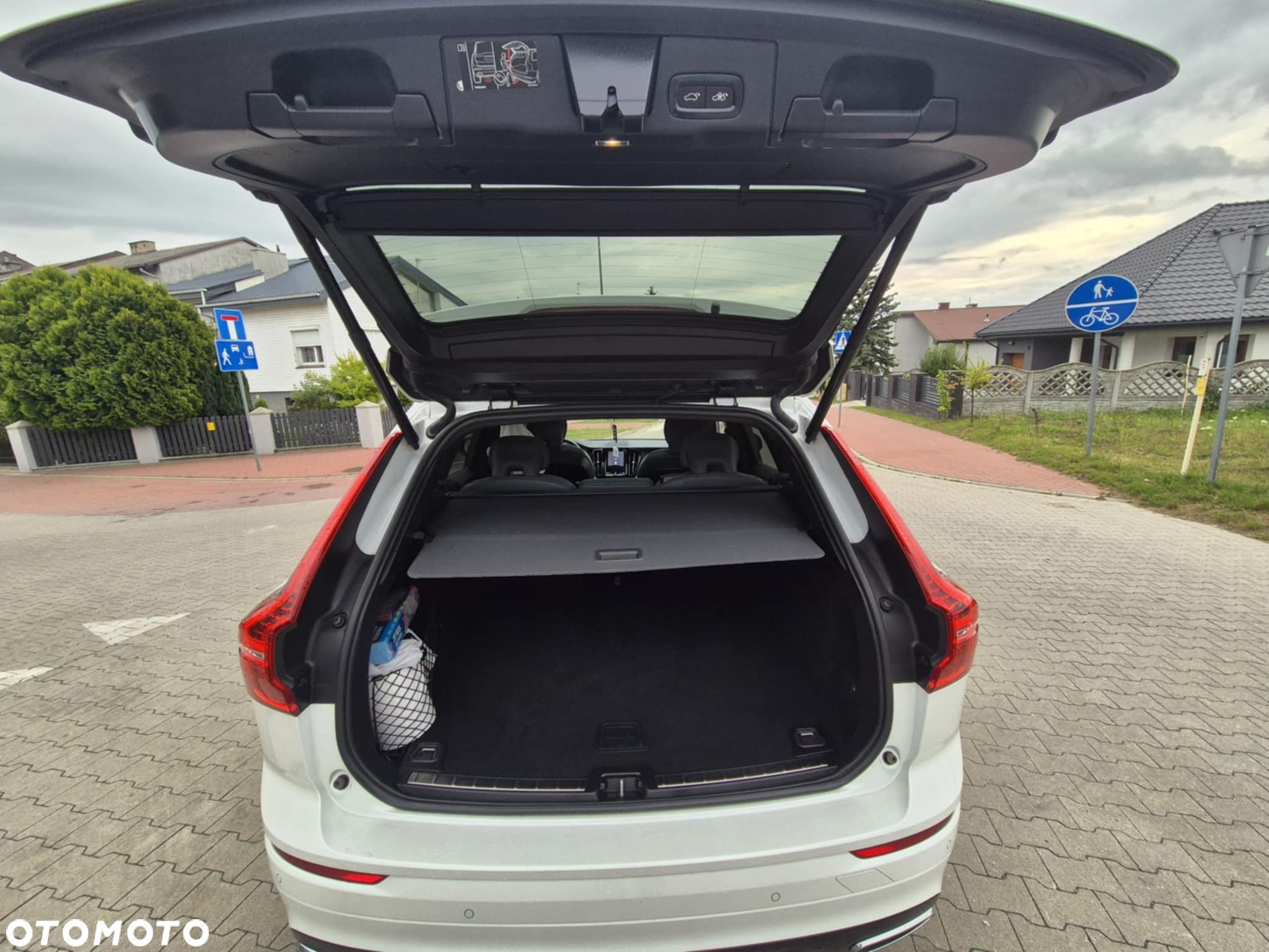 Volvo XC 60 B4 B Geartronic RDesign - 20