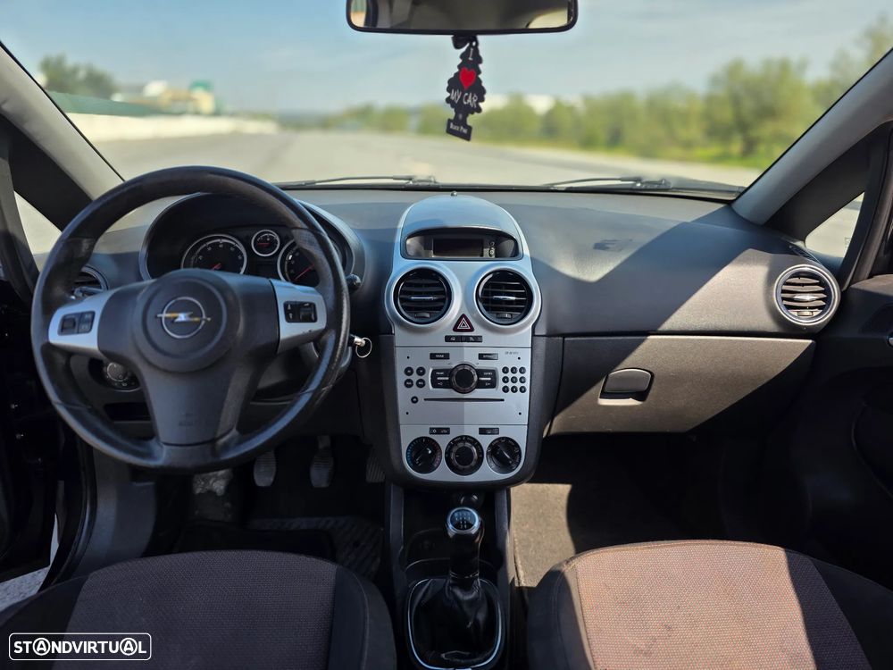 Opel Corsa 1.2 Black Edition - 11