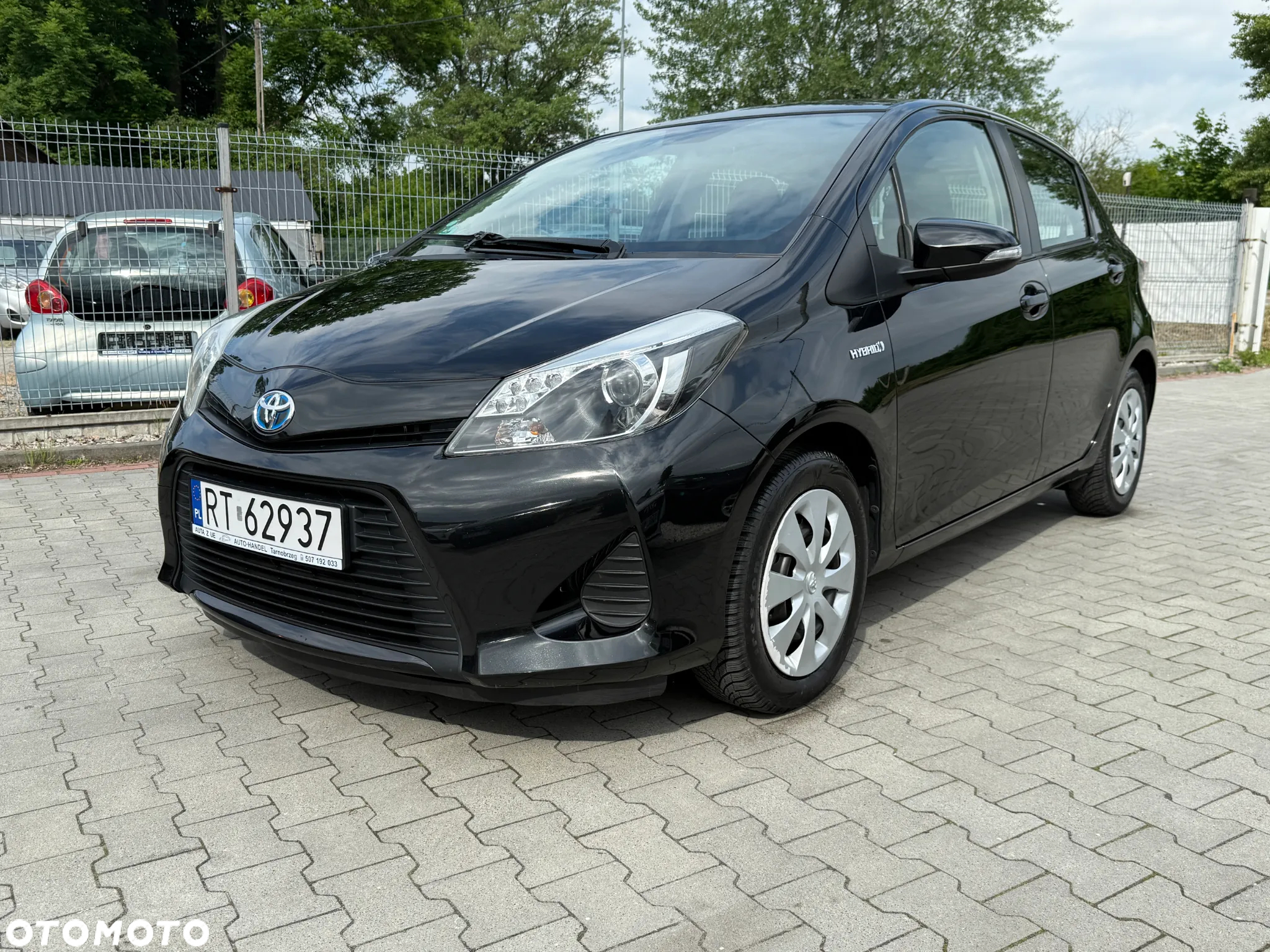 Toyota Yaris Hybrid 100 Dynamic - 19