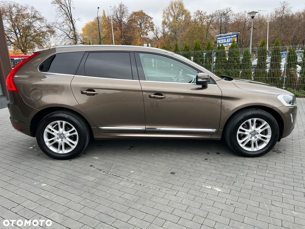 Volvo XC 60 D4 AWD Summum - 3