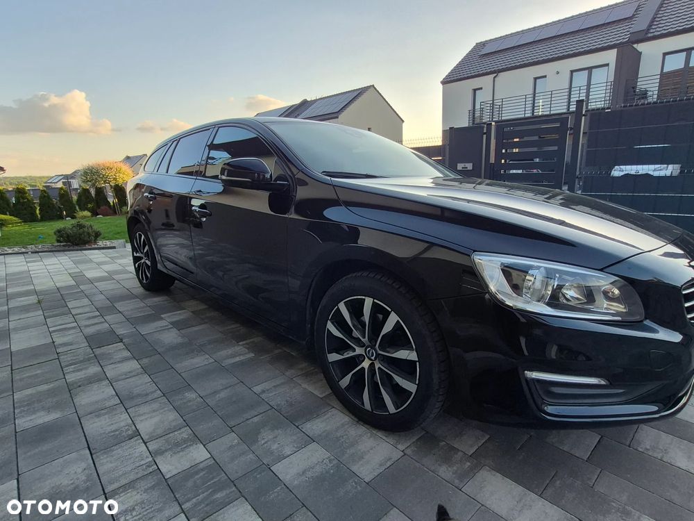 Volvo V60 D2 Drive-E Base - 1