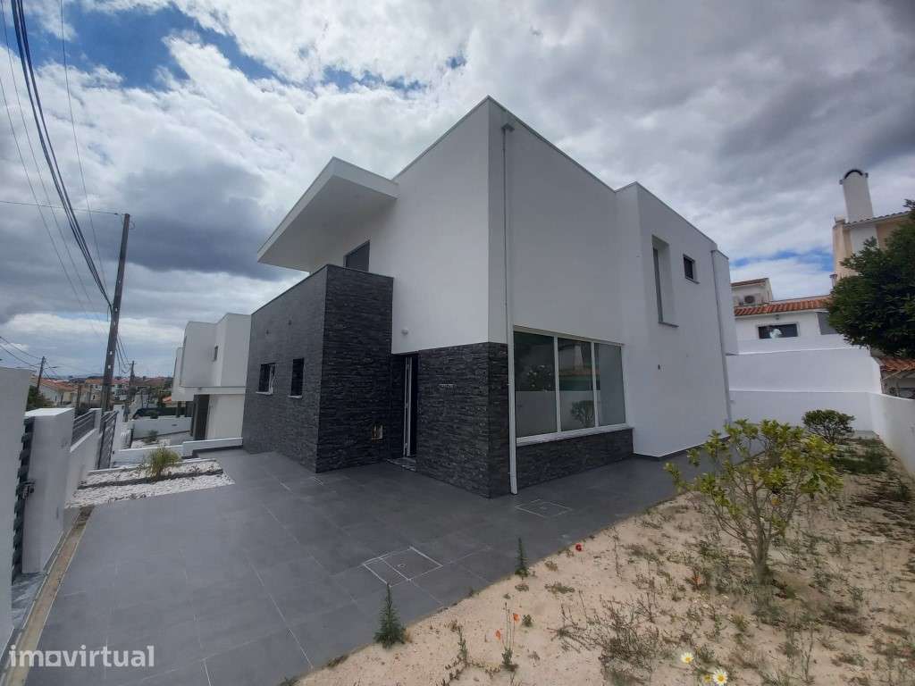Moradia Isolada T4 para Venda na Charneca da Caparica - Grande imagem: 5/33