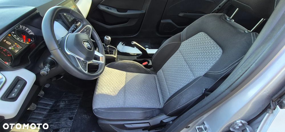 Renault Clio - 18