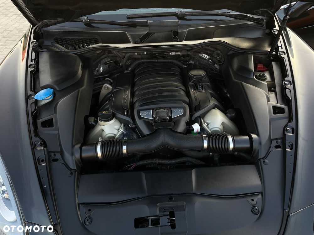 Porsche Cayenne - 23