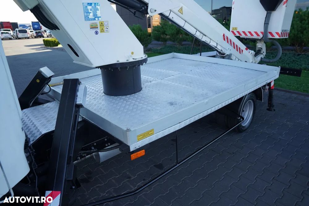 Nissan CABSTAR / ELEVATOR DE 20 DE METRI / GSR E200TE4 / DUBLU / CAPACITATE DE RIDICARE - 200 kg / 4 STABILIZATOARE / - 15