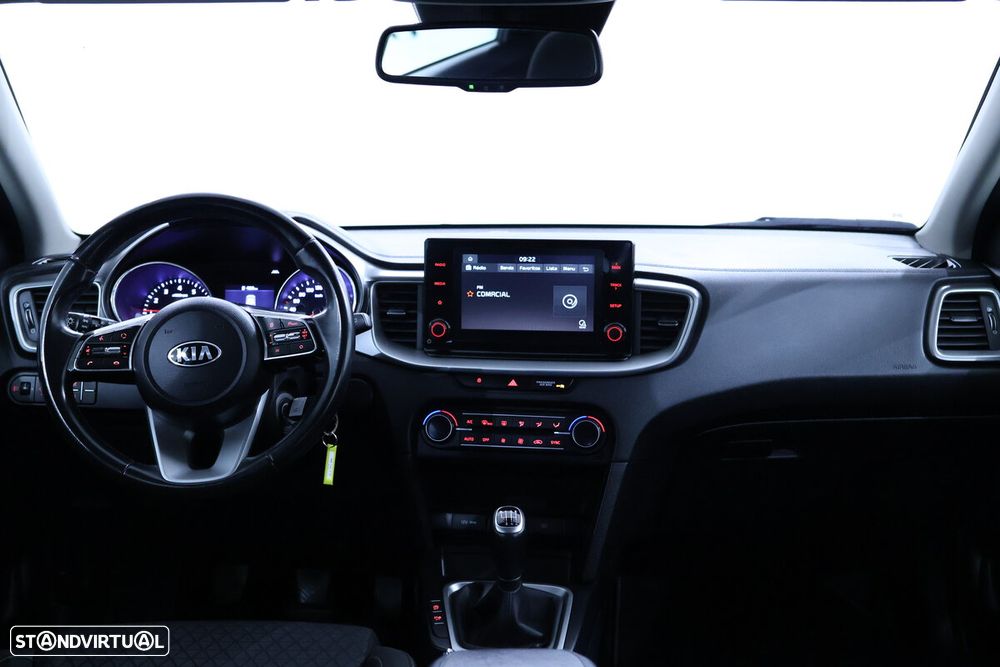 Kia Ceed 1.0 T-GDI Urban - 17
