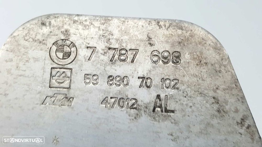 REFRIGERADOR DO ÓLEO DO MOTOR BMW SERIE 3 COMPACT (E46) 320TD - 2