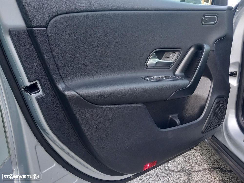 Mercedes-Benz A 200 - 9