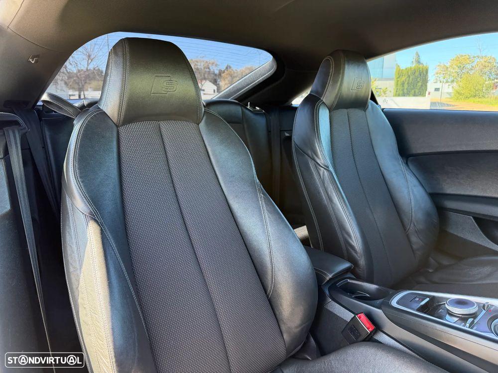 Audi TT Coupé 2.0 TDI S-line - 8