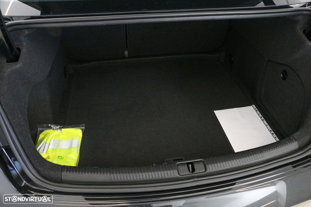 Audi A3 Limousine 1.6 TDI Advance - 11
