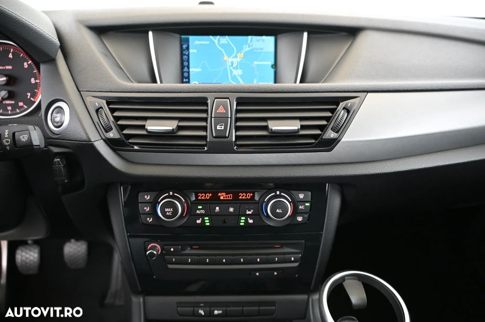 BMW X1 sDrive18i Sport Line - 12