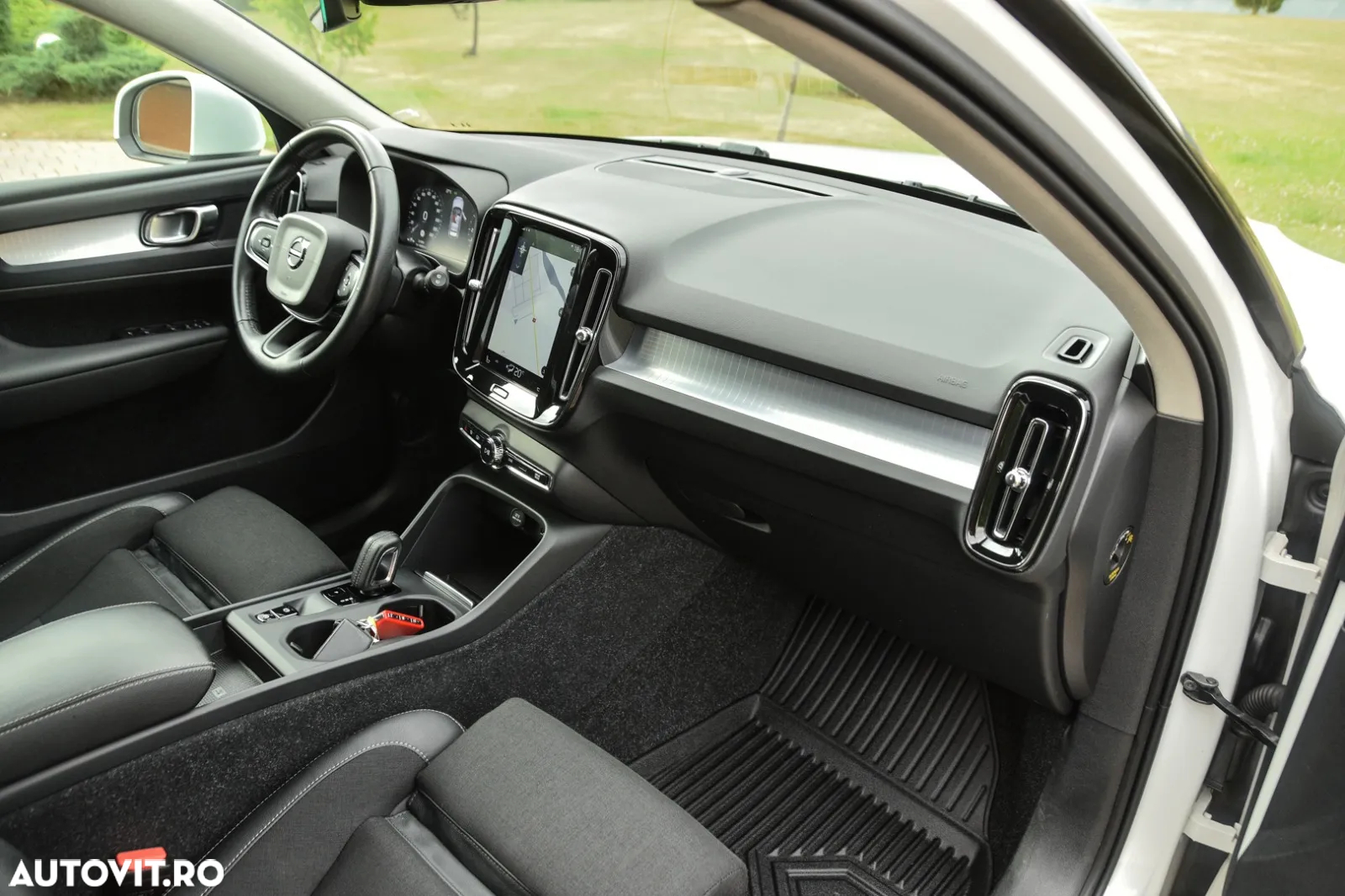 Volvo XC 40 Recharge T5 Twin Engine AT7 R-Design - 21