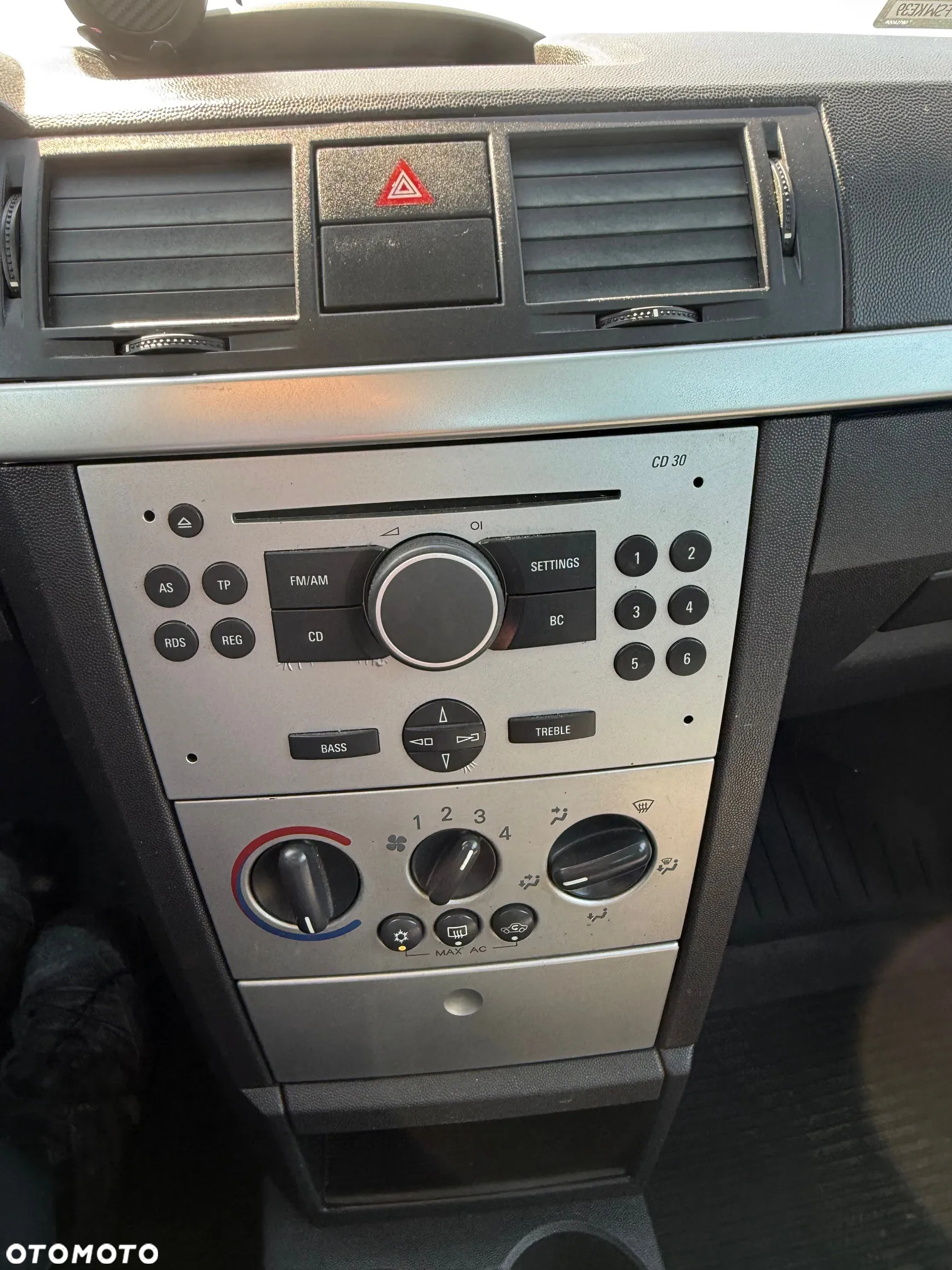 Opel Meriva 1.4 - 15