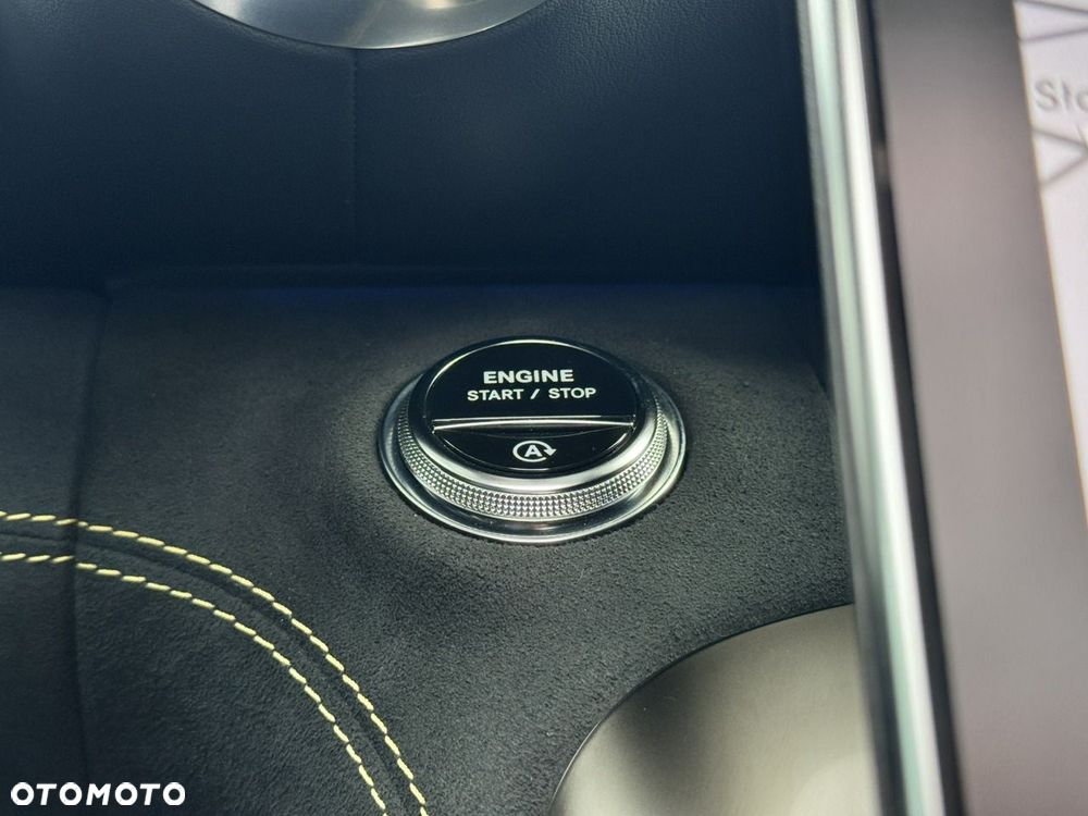 Mercedes-Benz SL 63 4Matic+ SPEEDSHIFT MCT 9G - 33