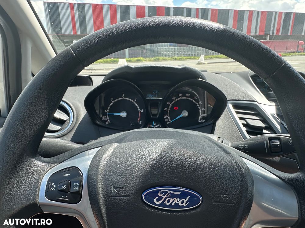 Ford Fiesta 1.5 TDCi Champions Edition - 8