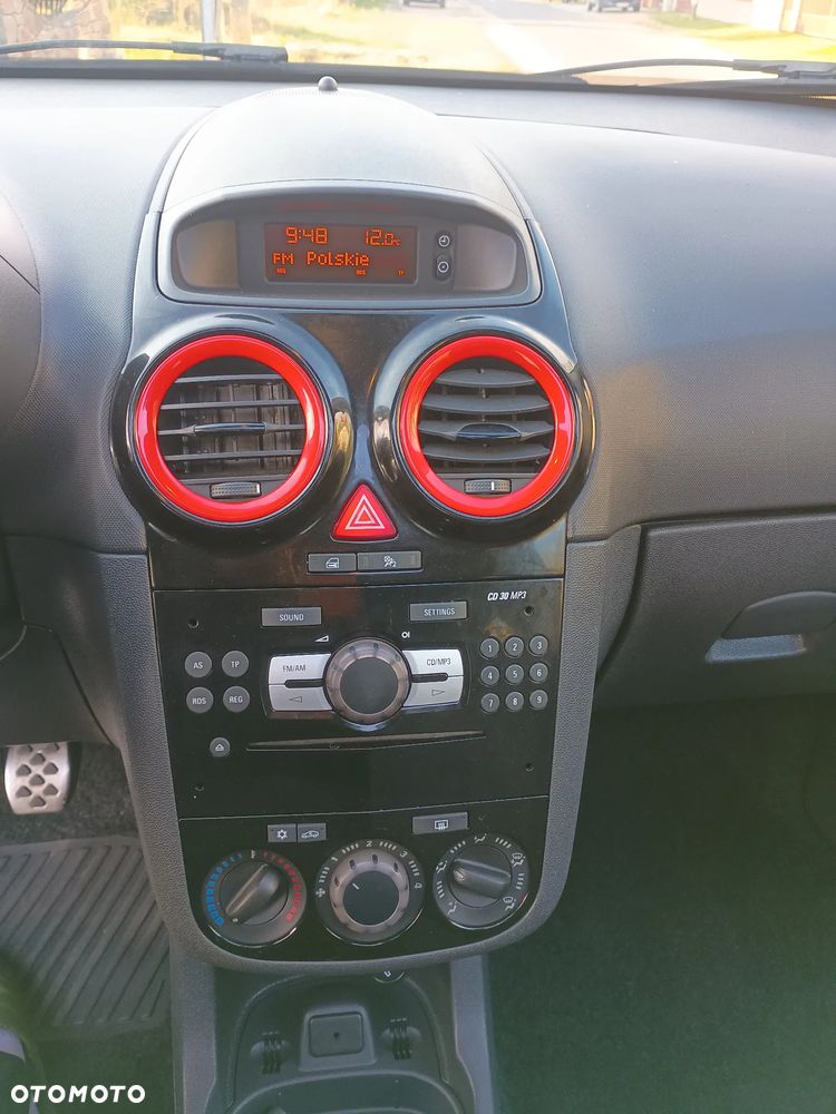 Opel Corsa 1.4 16V Sport - 28