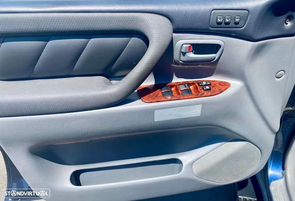 Toyota Land Cruiser SW 4.2 TDi - 13