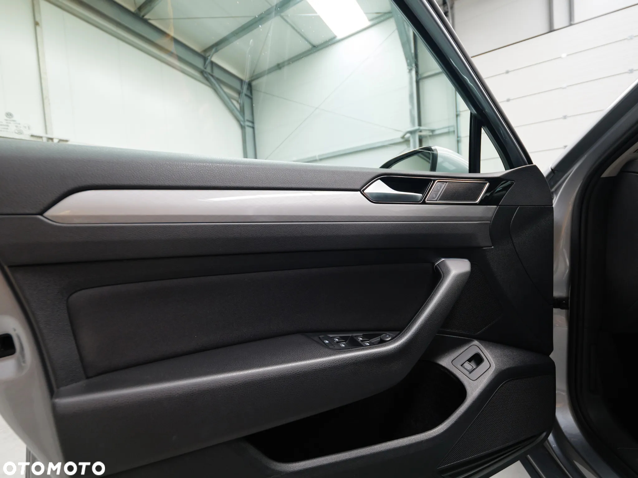 Volkswagen Passat 2.0 TDI EVO Business DSG - 36