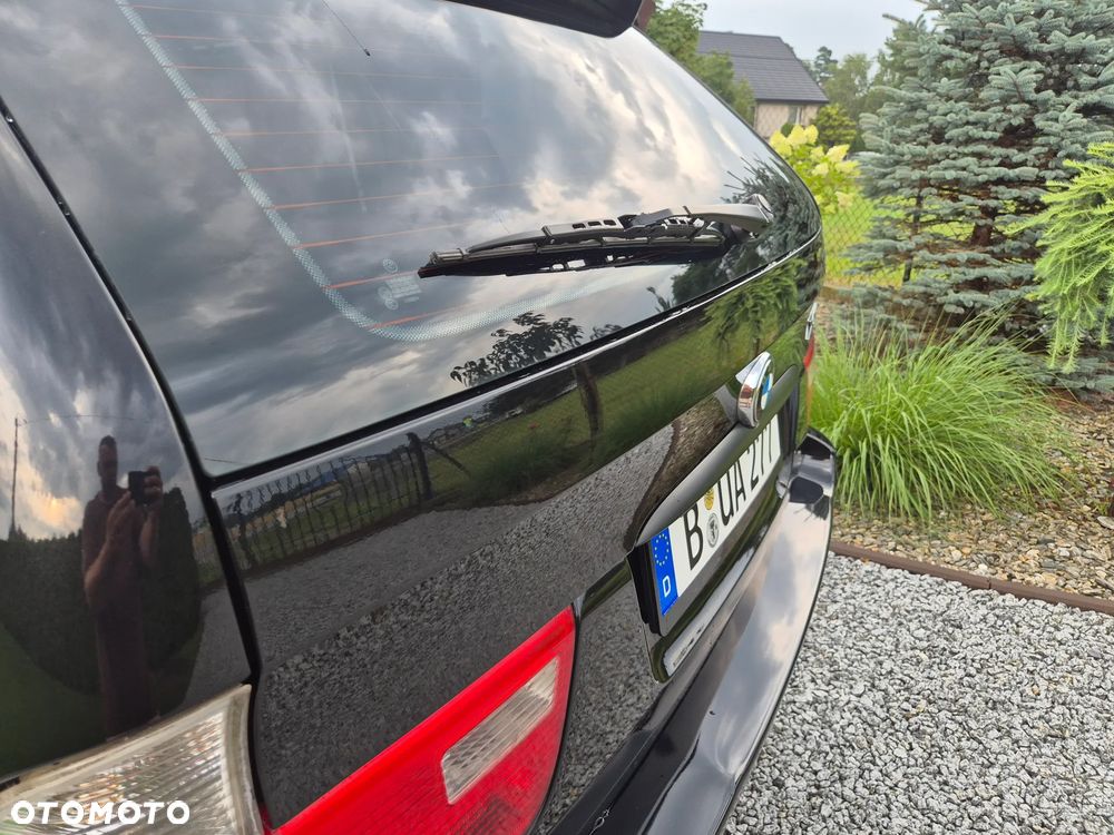 BMW X5 4.4i - 11