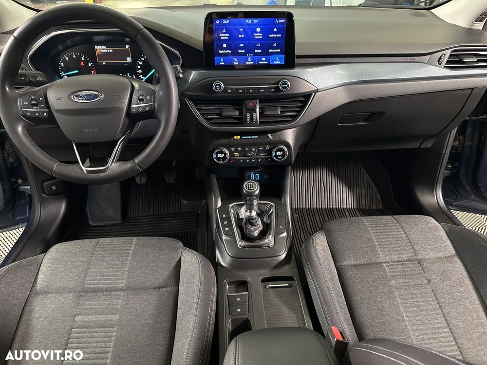 Ford Focus - 10